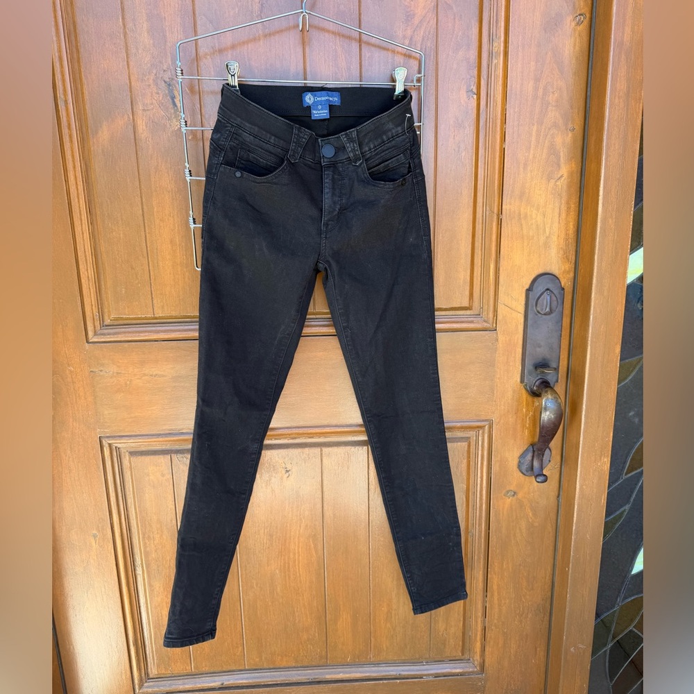 Democracy Women’s Black Skinny Jeans